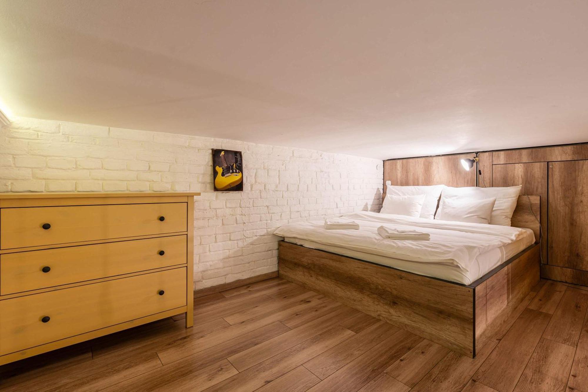Yellow Compass W40 Apartment *