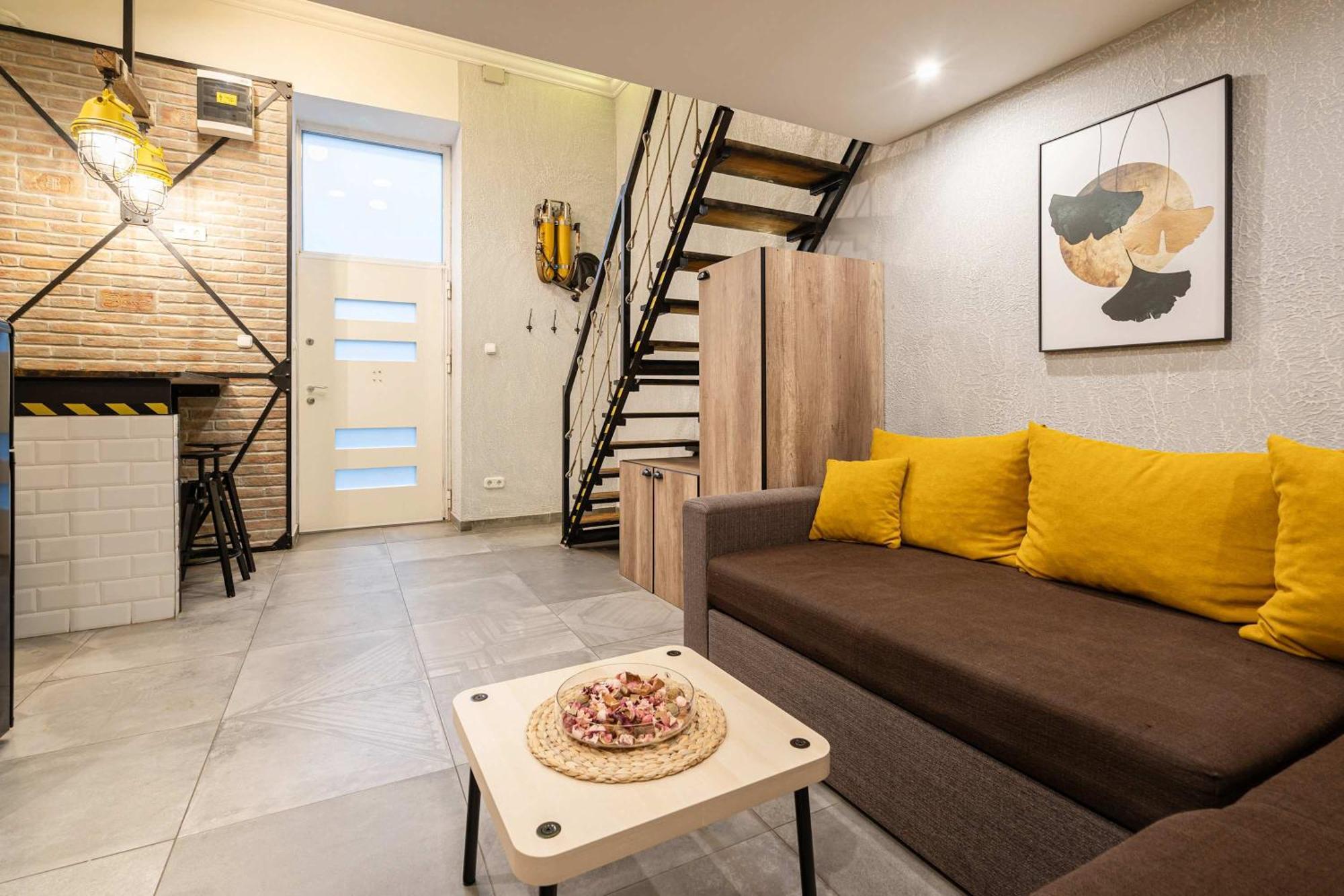 Yellow Compass W40 Apartment Budapest