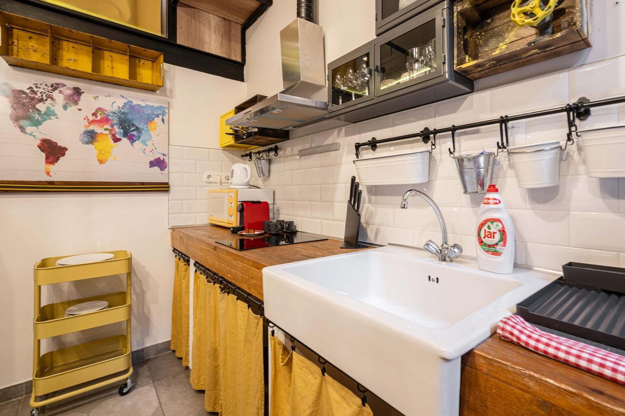 Yellow Compass W40 Apartment Budapest